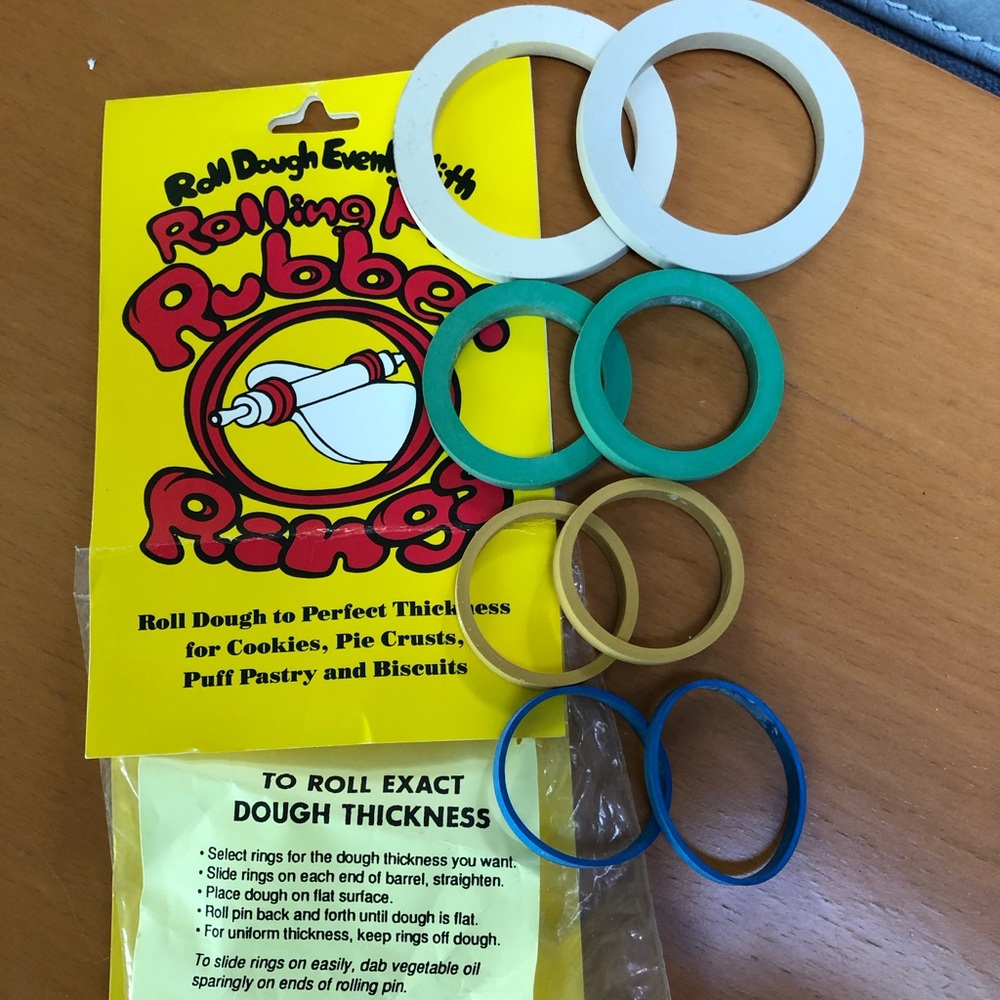 Pastry dough rolling pin rubber rings